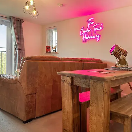 公寓 Cinder Track Hideaway *