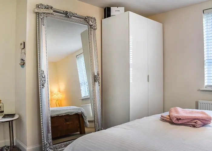 Cinder Track Hideaway * Whitby